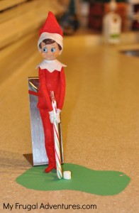 Elf Goes Golfing