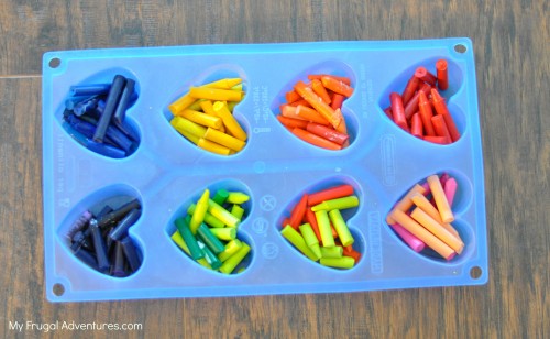 Fast and Easy Homemade Crayons {Perfect Gift Idea}