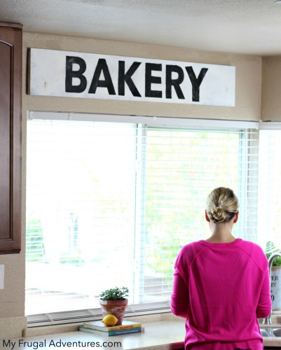 How to make a vintage bakery sign