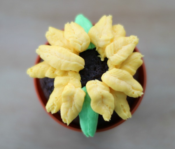 flower cupcake