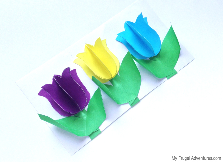 Paper flower card for children on My Frugal Adventures.com. Simple DIY card for children to make for Mother's Day, Grandparents or teacher appreciation week.
